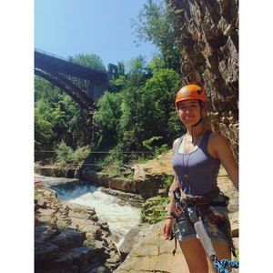 Meet your Posher, Alyssa